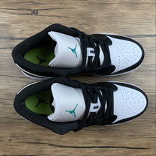 Cargar imagen en el visor de la galería, Air Jordan 1 Low SE (GS) Black White-Team Orange DJ6252-038