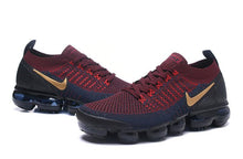 Cargar imagen en el visor de la galería, Air VaporMax Flyknit 2.0 Gold Wine 942842-601
