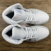 Cargar imagen en el visor de la galería, Air Jordan 1 Mid SE Light Iron Ore Atmosphere White (2021)DN4045-001