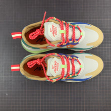 Cargar imagen en el visor de la galería, Air Max 270 React Desert Sand Barely Volt-Sail CQ4805-071