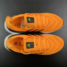 Cargar imagen en el visor de la galería, Adidas UltraBoost 22 Orange Black GX8038