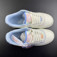Cargar imagen en el visor de la galería, Air Force 1 07 LV8 Blue Pink CW1574-805