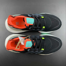 Cargar imagen en el visor de la galería, Adidas UltraBoost 22 Black Skyrus Turbo GY8681