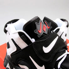 Cargar imagen en el visor de la galería, Air Barrage Mid QS Peak White Black Sport Red CD9329-011