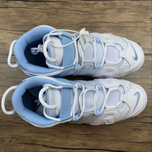 Cargar imagen en el visor de la galería, Air More Uptempo Psychic Blue Sky DJ5159 400