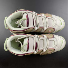 Cargar imagen en el visor de la galería, Air More Uptempo Light Bone Dark Beetroot DX8955-001