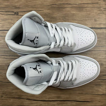 Cargar imagen en el visor de la galería, Air Jordan 1 Mid Grey Fog Black White BQ6472-015