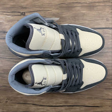 Cargar imagen en el visor de la galería, Air Jordan 1 Mid SE Coconut Milk Coconut Milk (2021) DN4281-100