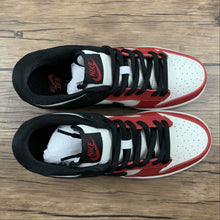 Cargar imagen en el visor de la galería, SB Dunk Low University Red White Black Shoes 854866-020