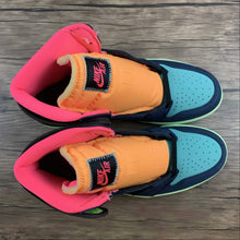 Cargar imagen en el visor de la galería, Air Jordan 1 Retro High OG Baroque Brown Racer Pink-Black 555088-201