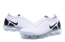 Cargar imagen en el visor de la galería, Air VaporMax Flyknit 2.0 White Black 942842-103