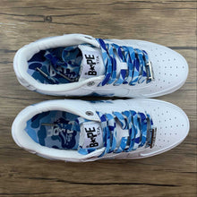 Cargar imagen en el visor de la galería, BAPE STA White Camouflage Blue