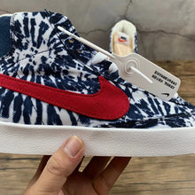 Cargar imagen en el visor de la galería, Blazer Mid Tie Dye