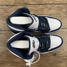 Cargar imagen en el visor de la galería, Air Jordan 1 Retro High OG White Navy DC1788-100