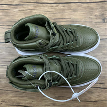 Cargar imagen en el visor de la galería, Air Force 1 GORE-TEX BOOT Medium Olive Seal Brown-Sail CT2815-201