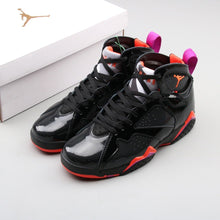 Cargar imagen en el visor de la galería, Air Jordan 7 Black Patent Leather