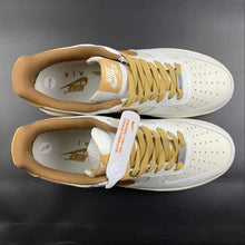 Cargar imagen en el visor de la galería, Air Force 1 07 LV8 2 White Brown CW3388-204