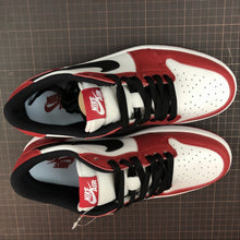 Cargar imagen en el visor de la galería, Air Jordan 1 Retro Low OG Varisity Red Black White 705329 600