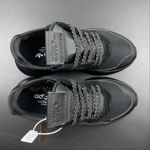 Cargar imagen en el visor de la galería, Adidas Nite Jogger Black Purple FW6697