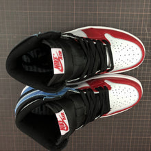 Cargar imagen en el visor de la galería, Air Jordan 1 Retro High OG Black White-Blue-Red Patent Leather CK5666-100