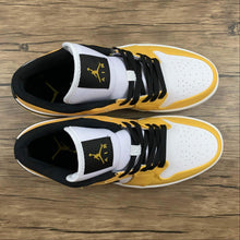 Cargar imagen en el visor de la galería, Air Jordan 1 Low White Yellow Black CZ4776-107