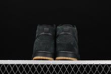 Cargar imagen en el visor de la galería, Dunk High Pro SB Black Black-Gum Light Brown 305050-029