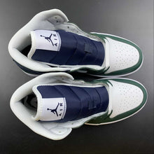 Cargar imagen en el visor de la galería, Air Jordan 1 Mid SE Noble Green Midnight Navy (2022) DZ5326-300