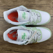 Cargar imagen en el visor de la galería, Air Force 1 REACT QS Bright White Lt.Green CQ8879-111