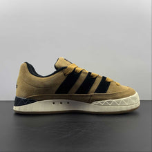 Cargar imagen en el visor de la galería, Adidas Adimatic OG Shoebox HQ3935