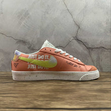 Cargar imagen en el visor de la galería, Blazer Low 77 Vintage “Ecstasy Crimson” White-Black-Pulse Lake Blue