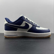 Cargar imagen en el visor de la galería, Air Force 1 07 LV8 Sail Midnight Navy DQ7659-101