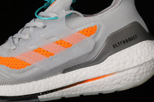 Cargar imagen en el visor de la galería, Adidas UltraBoost 21 Grey Orange