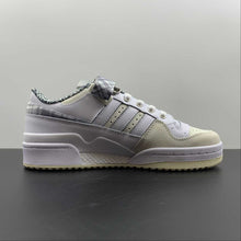 Cargar imagen en el visor de la galería, Adidas Forum 84 Low White Beige FZ5627