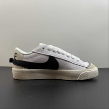 Cargar imagen en el visor de la galería, Blazer Low 77 Jumbo White Black-White-Sail