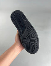 Cargar imagen en el visor de la galería, Jordan Courtside 23 Black AT0057-200