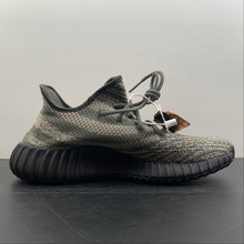 Cargar imagen en el visor de la galería, Adidas Yeezy Boost 350 V2 Carbel Stegry Solred HQ7045