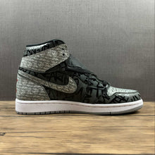 Cargar imagen en el visor de la galería, Air Jordan 1 Retro High OG Black Grey Treason (2021) 555088-036