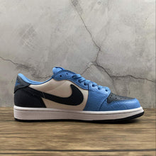 Cargar imagen en el visor de la galería, Air Jordan 1 Low Dk Blue CZ0356-200