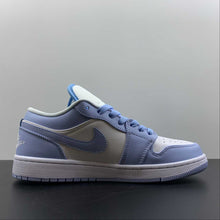 Cargar imagen en el visor de la galería, Air Jordan 1 Low White Blue DC0774-141