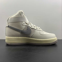 Cargar imagen en el visor de la galería, Air Force 1 High 07 LV8 Sail Medium Grey-Light Bone