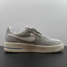 Cargar imagen en el visor de la galería, Air Force 1 07 Low Athletic Club Light Smoke Grey White Sail Hyper Royal DH7435-001