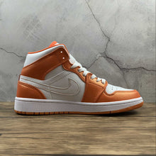 Cargar imagen en el visor de la galería, Air Jordan 1 Mid White Orange (2021) DM3531-800