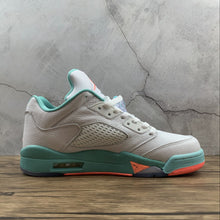 Cargar imagen en el visor de la galería, Air Jordan 5 Retro Low Light Aqua 440892-100