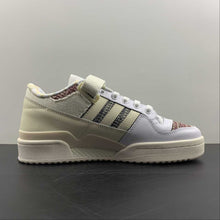 Cargar imagen en el visor de la galería, Adidas Forum 84 Low White Beige Blue T GX2174