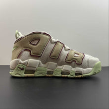 Cargar imagen en el visor de la galería, Air More Uptempo Light Bone Dark Beetroot DX8955-001