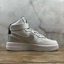 Cargar imagen en el visor de la galería, Air Force 1 High Pack Light Cream Alligator