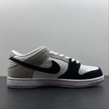 Cargar imagen en el visor de la galería, SB Dunk Low PRO Medium Grey Black-White