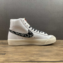 Cargar imagen en el visor de la galería, Blazer Mid 77 Vintage “Paisley” White Black