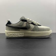 Cargar imagen en el visor de la galería, Air Force 1 FONTANKA Blackis Green CW6688-803
