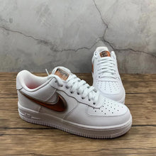 Cargar imagen en el visor de la galería, Air Force 1 07 LV8 3 White Court Purple Infrared 23 CI6387-171